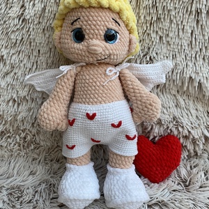 Kézzel horgolt huncut mosolyú csibész Cupido, Játék & Sport, Plüssállat & Játékfigura, Ember, Horgolás, Hímzés, MESKA