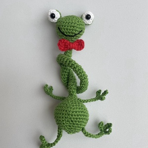 Horgolt hosszúnyakú fiú béka - játék & sport - plüssállat & játékfigura - béka - Meska.hu