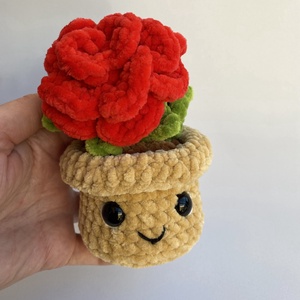 Kézzel horgolt rózsa mosolygós kaspóban - otthon & életmód - virágdekoráció - virágok - virágcsokor - Meska.hu