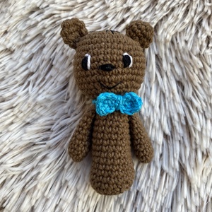 Kézzel horgolt Boribon maci ujjbáb meséléshez - játék & sport - bábok - ujjbáb - Meska.hu