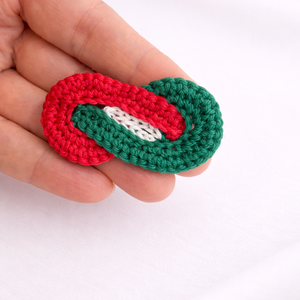 Horgolt Örök Szabadság Kokárda (szívvel vagy szív nélkül is kérheted) - esküvő - kiegészítők - kitűző - Meska.hu