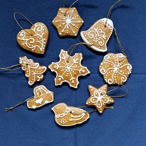 Mézeskalács fenyődísz szett - Meska.hu