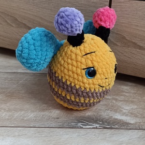 Horgolt amigurumi méhecske - játék & sport - plüssállat & játékfigura - más figura - Meska.hu