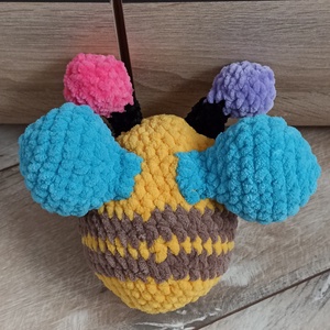 Horgolt amigurumi méhecske - játék & sport - plüssállat & játékfigura - más figura - Meska.hu