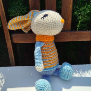 Amigurumi nyuszika, amigurumi figura, amigurumi állatka, Otthon & Életmód, Dekoráció, Asztal és polc dekoráció, Asztaldísz, Horgolás, MESKA