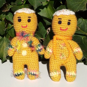 Húsvétii asztaldísz, amigurumi Mézike, Otthon & Életmód, Dekoráció, Asztal és polc dekoráció, Asztaldísz, Horgolás, MESKA