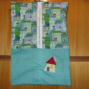 Ovis ruha zsák vállfás - patchwork ovis jellel  100% design pamutvászon -10 féle rendelhető textilből, Játék & Sport, Ovis felszerelés, Varrás, MESKA