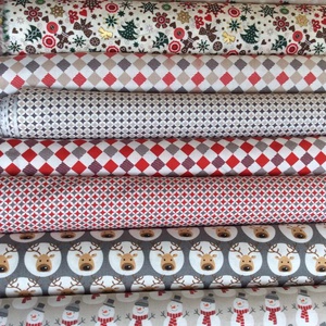 Karácsonyi apró mintás sok féle német design textil 70 x 30 cm - kellékek & szerszámok - méteráru - pamut - Meska.hu