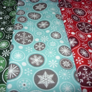 Karácsonyi apró mintás sok féle német design textil 70 x 30 cm - kellékek & szerszámok - méteráru - pamut - Meska.hu