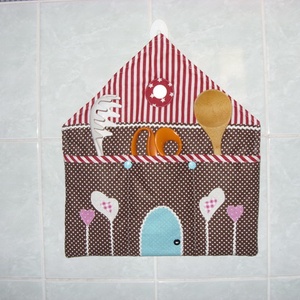 Csinos - praktikus zsebes házikó - patchwork rátétes -  - Meska.hu