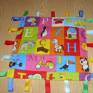 Pihe-puha halacskás szalagos-matatós, szundi kendő 30 x 30  2.500.-Ft - játék & sport - Meska.hu