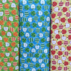 Gyümölcs mánia design textil méterre is 140 cm széles - varrással is - kellékek & szerszámok - méteráru - pamut - Meska.hu