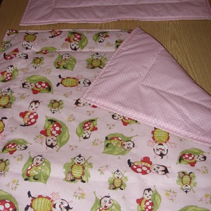 Bébi ágynemű - bélelt - Mosolygós baba katicák - Ajándékba is - Bébi 1 - baba ágynemű szett design textilekből - otthon & életmód - babaszoba, gyerekszoba - baba ágynemű - Meska.hu