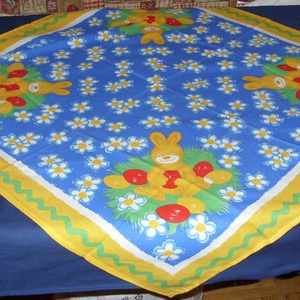 Húsvéti - nyuszikás körben bordűrös abrosz 90 x 90 cm, Otthon & Életmód, Konyhafelszerelés, tálalás, Tálalás, Terítő, Varrás, Patchwork, foltvarrás, MESKA