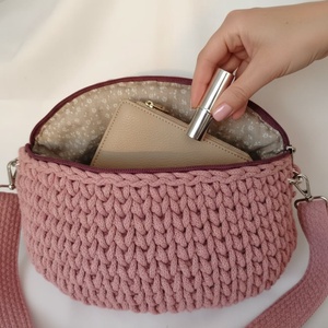 Horgolt crossbody - táska & tok - kézitáska & válltáska - vállon átvethető táska - Meska.hu