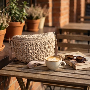 Jázmin mintás crossbody, Táska & Tok, Kézitáska & válltáska, Vállon átvethető táska, Horgolás, Varrás, MESKA