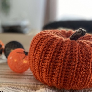 Horgolt haloweeni dísztök - otthon & életmód - dekoráció - halloween - halloweeni tök - Meska.hu Horgolt haloweeni dísztök - otthon & életmód - dekoráció - halloween - halloweeni tök - Meska.hu