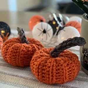 Horgolt haloweeni dísztök, Otthon & Életmód, Dekoráció, Halloween, Halloweeni tök, Horgolás, MESKA