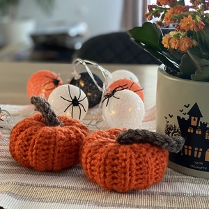 Horgolt haloweeni dísztök - otthon & életmód - dekoráció - halloween - halloweeni tök - Meska.hu