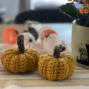 Horgolt haloweeni dísztök - otthon & életmód - dekoráció - halloween - halloweeni tök - Meska.hu