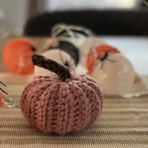 Horgolt haloweeni dísztök, Otthon & Életmód, Dekoráció, Halloween, Halloweeni tök, Horgolás, MESKA