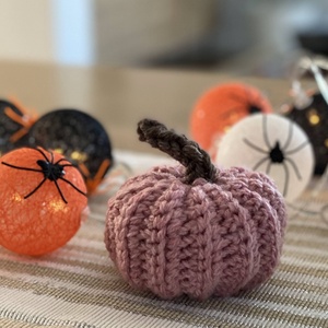 Horgolt haloweeni dísztök - otthon & életmód - dekoráció - halloween - halloweeni tök - Meska.hu Horgolt haloweeni dísztök - otthon & életmód - dekoráció - halloween - halloweeni tök - Meska.hu