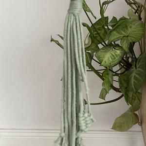 Virágtartó, makramé, almazöld - otthon & életmód - virágdekoráció - virágtartó - függő virágtartó - Meska.hu