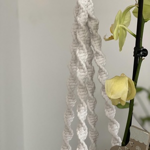 Virágtartó, makramé, fehér  színű - otthon & életmód - virágdekoráció - virágtartó - függő virágtartó - Meska.hu