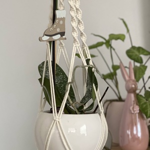 Virágtartó, makramé,világos bézs  színű, Otthon & Életmód, Virágdekoráció, Virágtartó, Függő virágtartó, Csomózás, MESKA