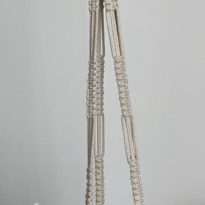 Virágtartó, makramé,világos bézs  színű - otthon & életmód - virágdekoráció - virágtartó - függő virágtartó - Meska.hu