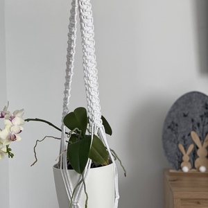 Virágtartó, makramé, fehér színű - otthon & életmód - virágdekoráció - virágtartó - függő virágtartó - Meska.hu