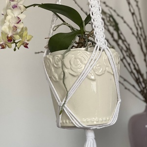 Virágtartó, makramé, hófehér - otthon & életmód - virágdekoráció - virágtartó - függő virágtartó - Meska.hu