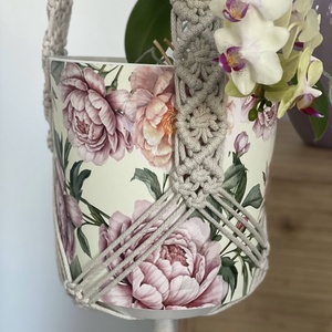 Virágtartó, makramé, bézs - Meska.hu