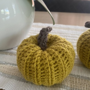Horgolt haloweeni dísztök - otthon & életmód - dekoráció - halloween - halloweeni tök - Meska.hu