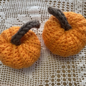 Horgolt haloweeni dísztök - otthon & életmód - dekoráció - halloween - halloweeni tök - Meska.hu