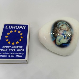 Madonna gyermekével kavics - otthon & lakás - dekoráció - asztal és polc dekoráció - kavics & kő - Meska.hu