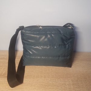 Sötétzöld steppelt táska - táska & tok - kézitáska & válltáska - vállon átvethető táska - Meska.hu