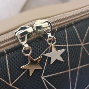 Oldaltáska barna-fekete mintás - táska & tok - kézitáska & válltáska - vállon átvethető táska - Meska.hu