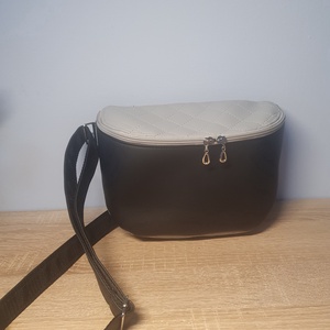 Oldaltáska fekete-szürke steppelt, Táska & Tok, Kézitáska & válltáska, Vállon átvethető táska, Varrás, MESKA