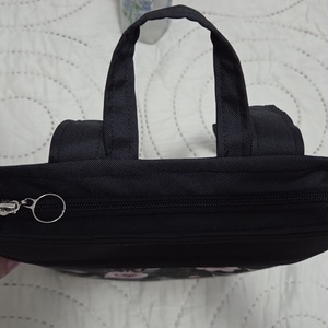 Hátizsák fekete-rózsaszín virágmintás - táska & tok - hátizsák - hátizsák - Meska.hu