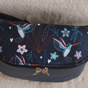 Oldaltáska gránitkék-kolibri mintás - táska & tok - kézitáska & válltáska - vállon átvethető táska - Meska.hu