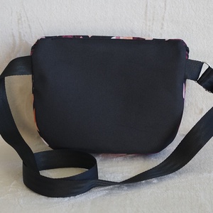 Oldaltáska fekete-bordó leveles - táska & tok - kézitáska & válltáska - vállon átvethető táska - Meska.hu