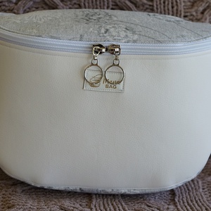 Oldaltáska fehér-szürke pitypangos, Táska & Tok, Kézitáska & válltáska, Vállon átvethető táska, Varrás, MESKA