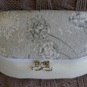 Oldaltáska fehér-szürke pitypangos - táska & tok - kézitáska & válltáska - vállon átvethető táska - Meska.hu