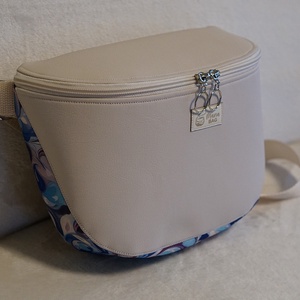 Oldaltáska mandula-kék mintás, Táska & Tok, Kézitáska & válltáska, Vállon átvethető táska, Varrás, MESKA