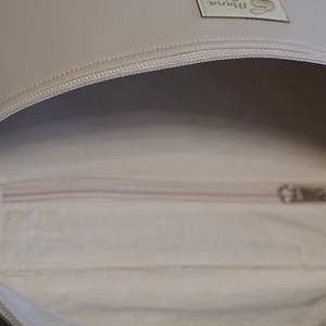 Oldaltáska mandula-fekete - táska & tok - kézitáska & válltáska - vállon átvethető táska - Meska.hu