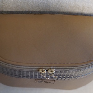 Oldaltáska barna-piramis mintás - táska & tok - kézitáska & válltáska - vállon átvethető táska - Meska.hu