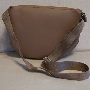 Oldaltáska barna-piramis mintás - táska & tok - kézitáska & válltáska - vállon átvethető táska - Meska.hu