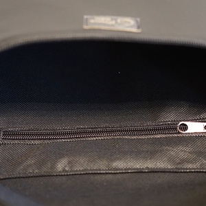 Oldaltáska fekete-olíva zöld - táska & tok - kézitáska & válltáska - vállon átvethető táska - Meska.hu