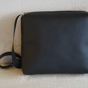 Barna-fekete olívazöld oldaltáska - táska & tok - kézitáska & válltáska - vállon átvethető táska - Meska.hu